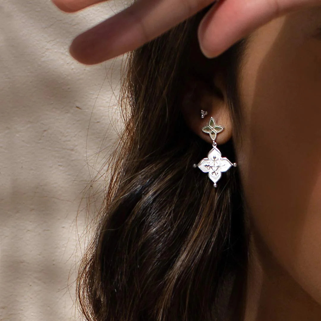 LOVE EARRINGS