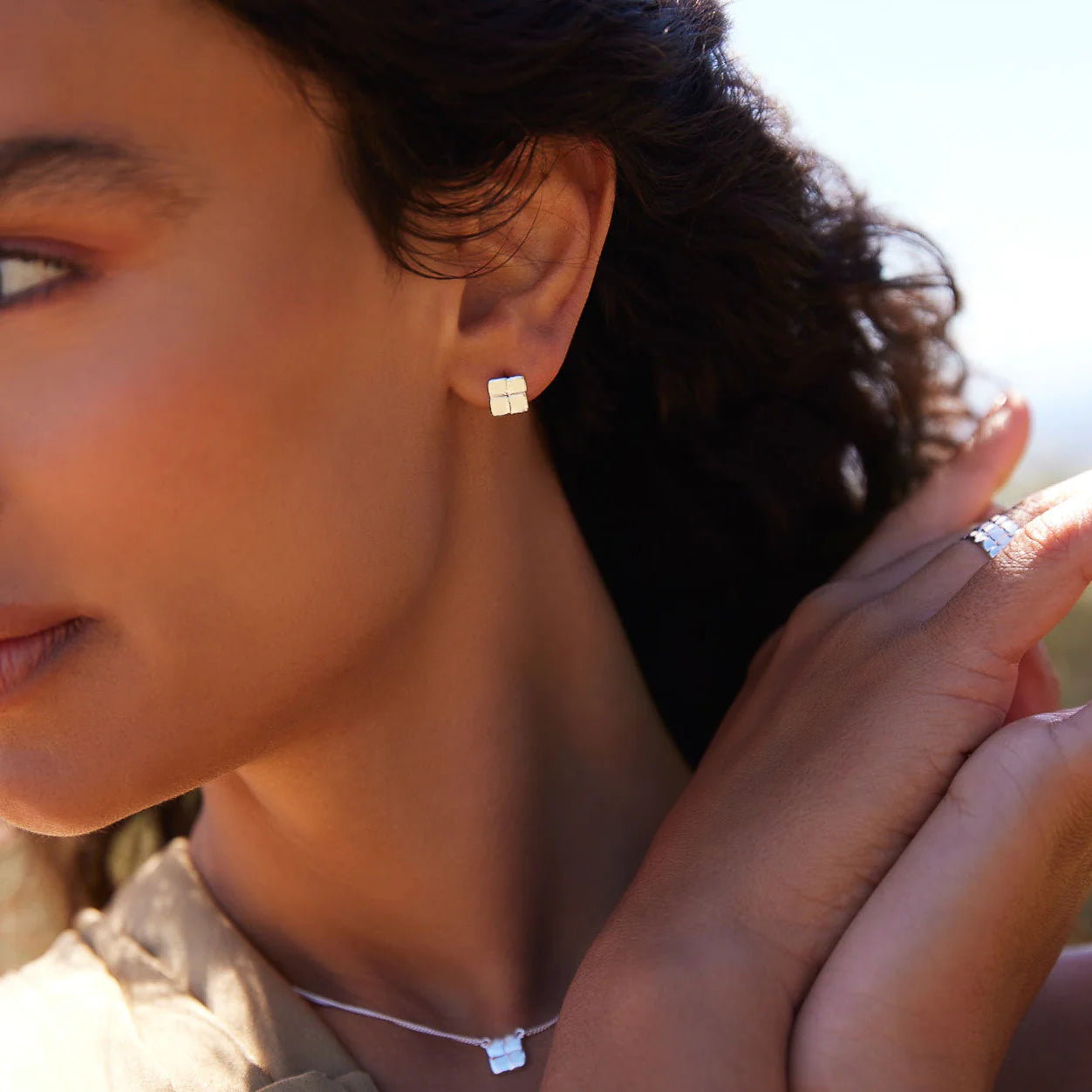 WEAVE STUD EARRING