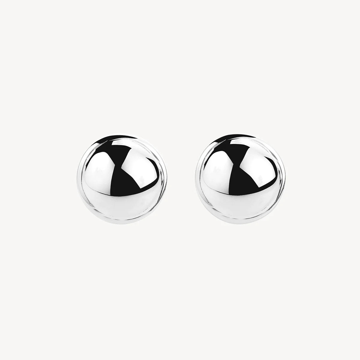GLIMMER STUD EARRING