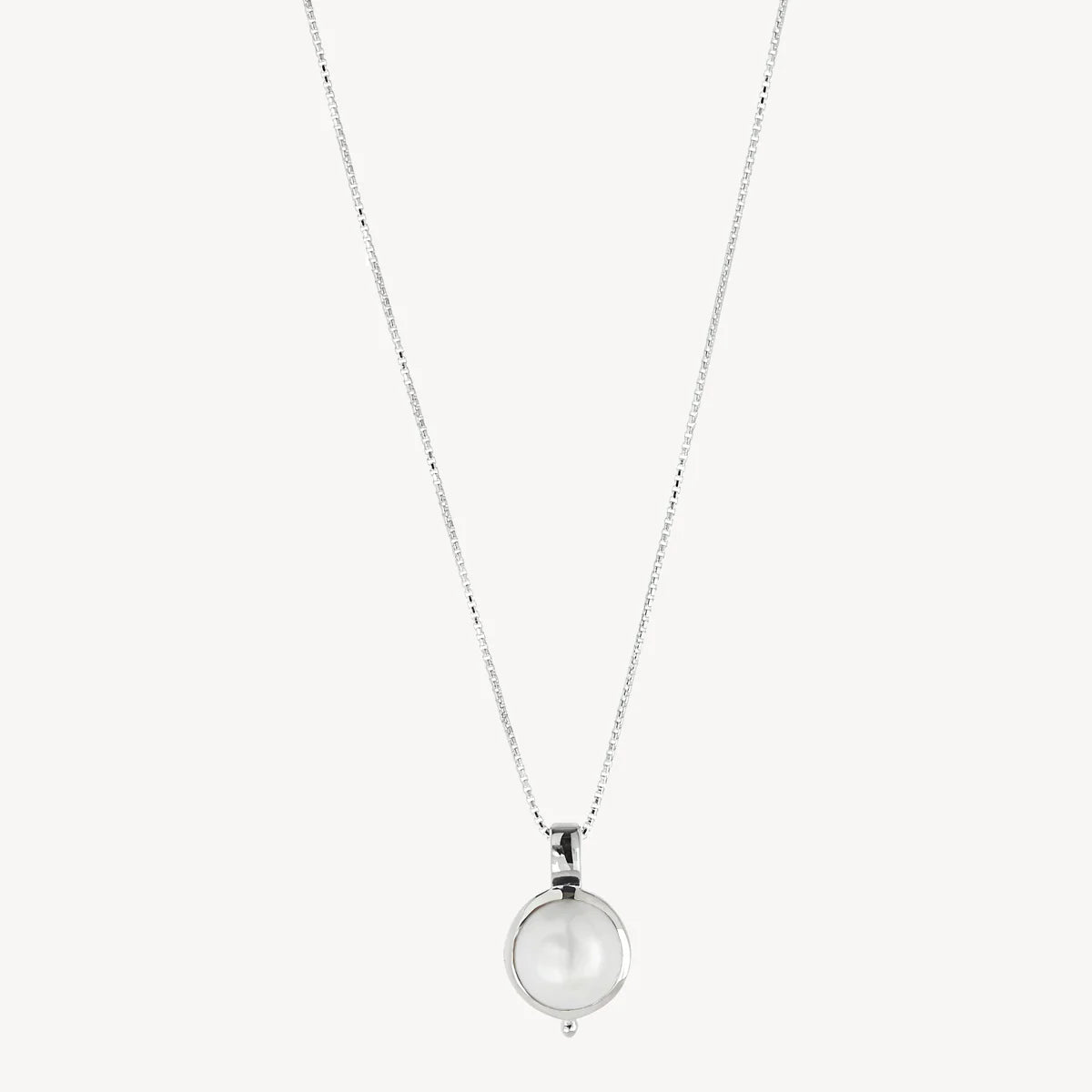GARLAND PEARL NECKLACE