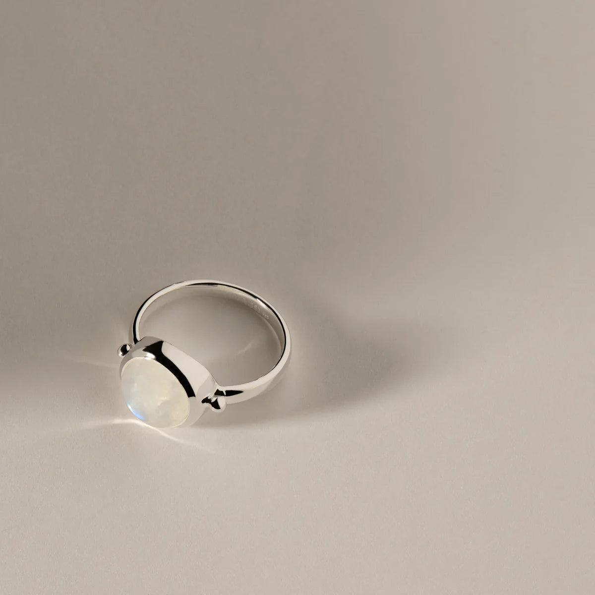 GARLAND MOONSTONE RING