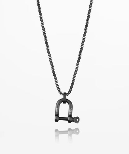 PIG & HEN D-SHACKLE NECKLACE