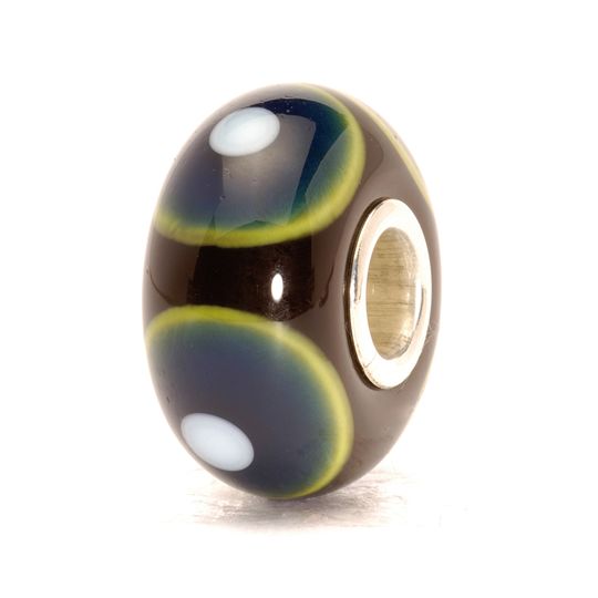 GREEN EYE BEAD - RETIRED